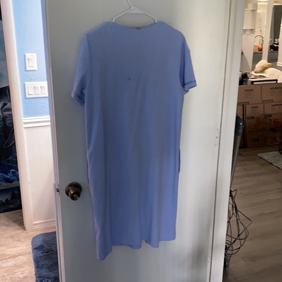 Woman’s Robe Large - Picture 2 of 4